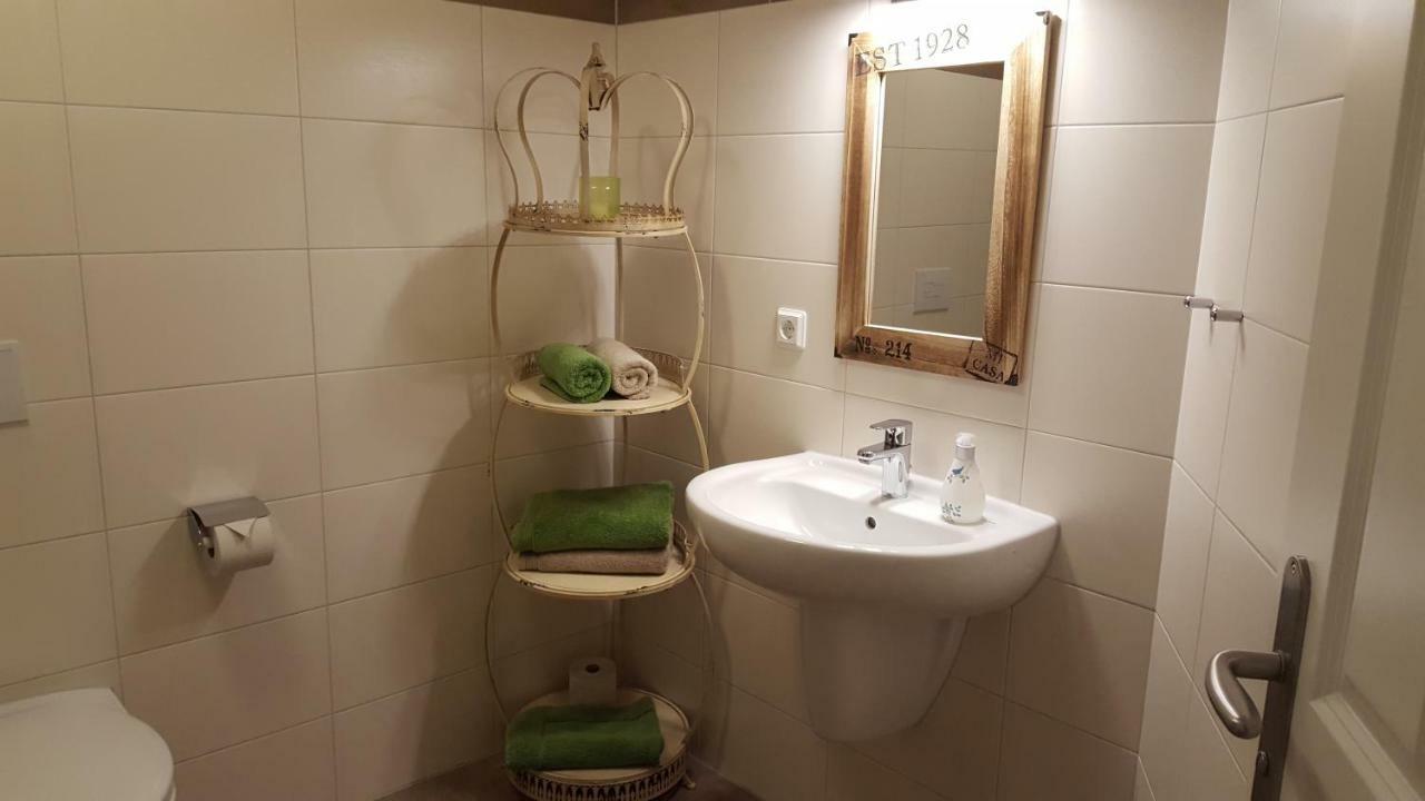 Gruener Wald Apartment Burg Kauper Bagian luar foto